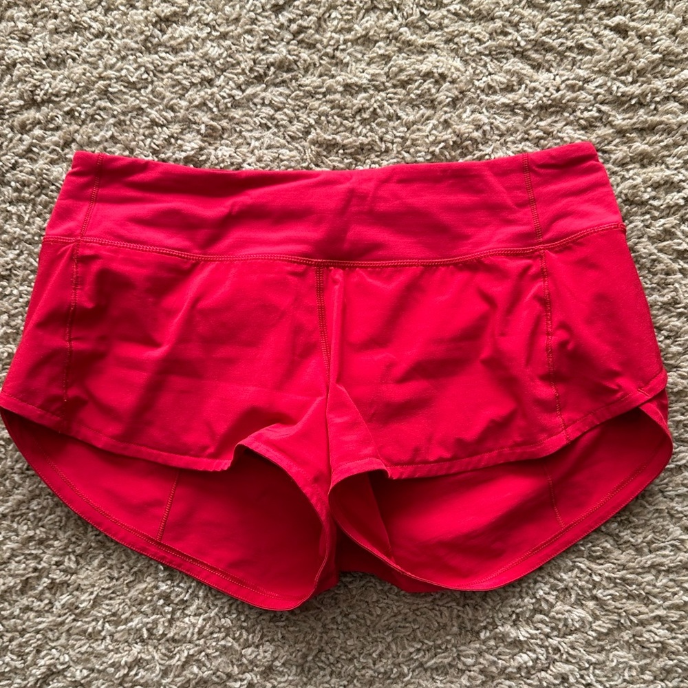 Red Lululemon speed up short